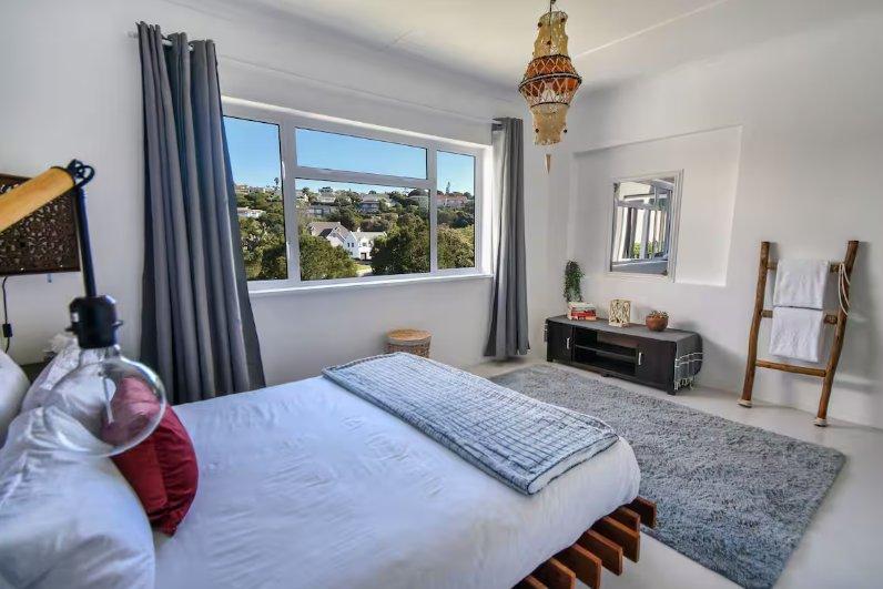 To Let 2 Bedroom Property for Rent in Seaside Longships Western Cape